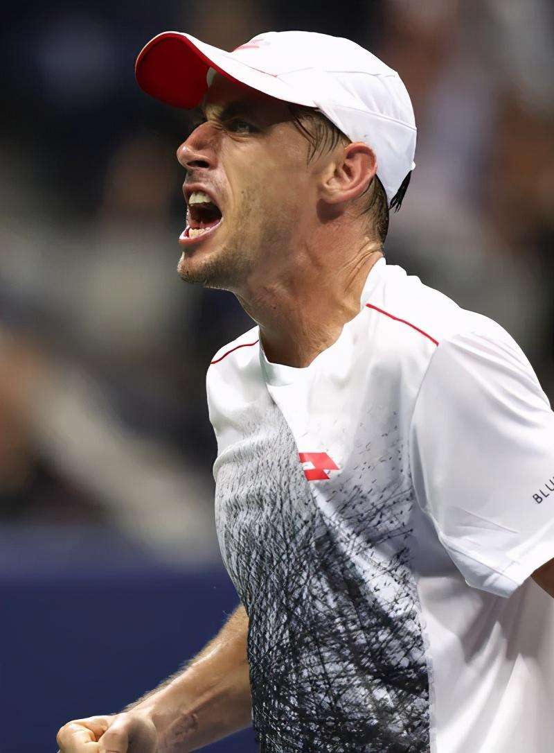  费德勒在切尔西比赛中最后时刻胜出，晋级下一阶段引发热议！上演精彩一战