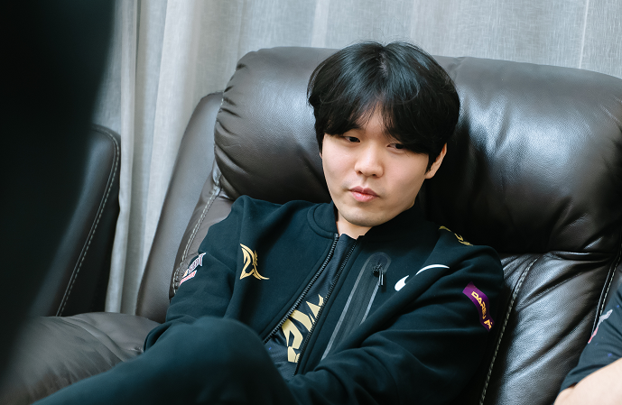 爱游戏体育- rookie谈tes打jdg 