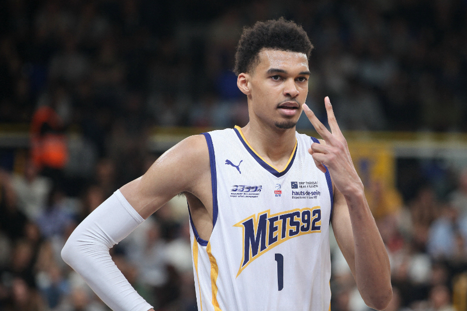 爱游戏-关于Ning新星惊险取胜表现惊艳，曼联未来可期！的信息