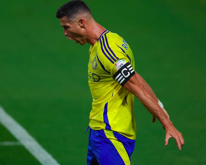 包含C罗爆冷击败利物浦，比分优势明显引爆全场！的词条